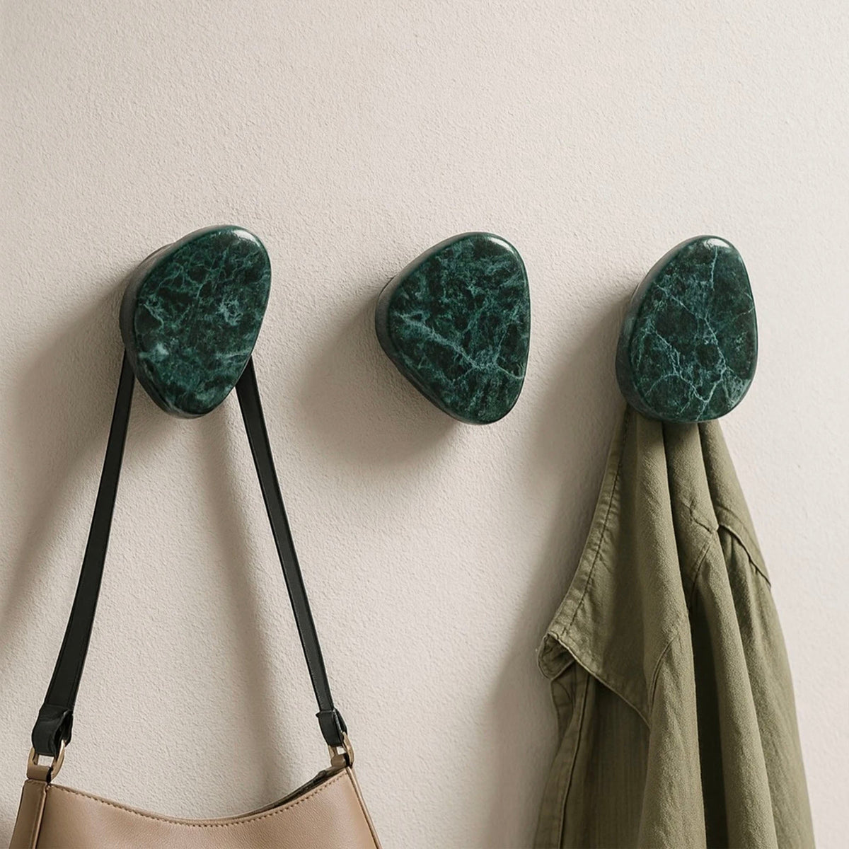 Onyx Pebble Wall Hook