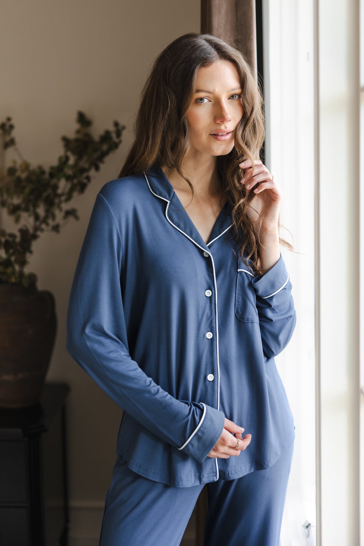 Long-Sleeved Women's Pajama Set in Oxford
