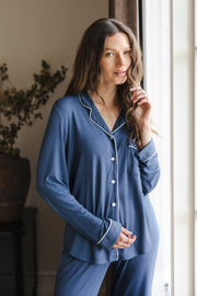 Long-Sleeved Women's Pajama Set in Oxford