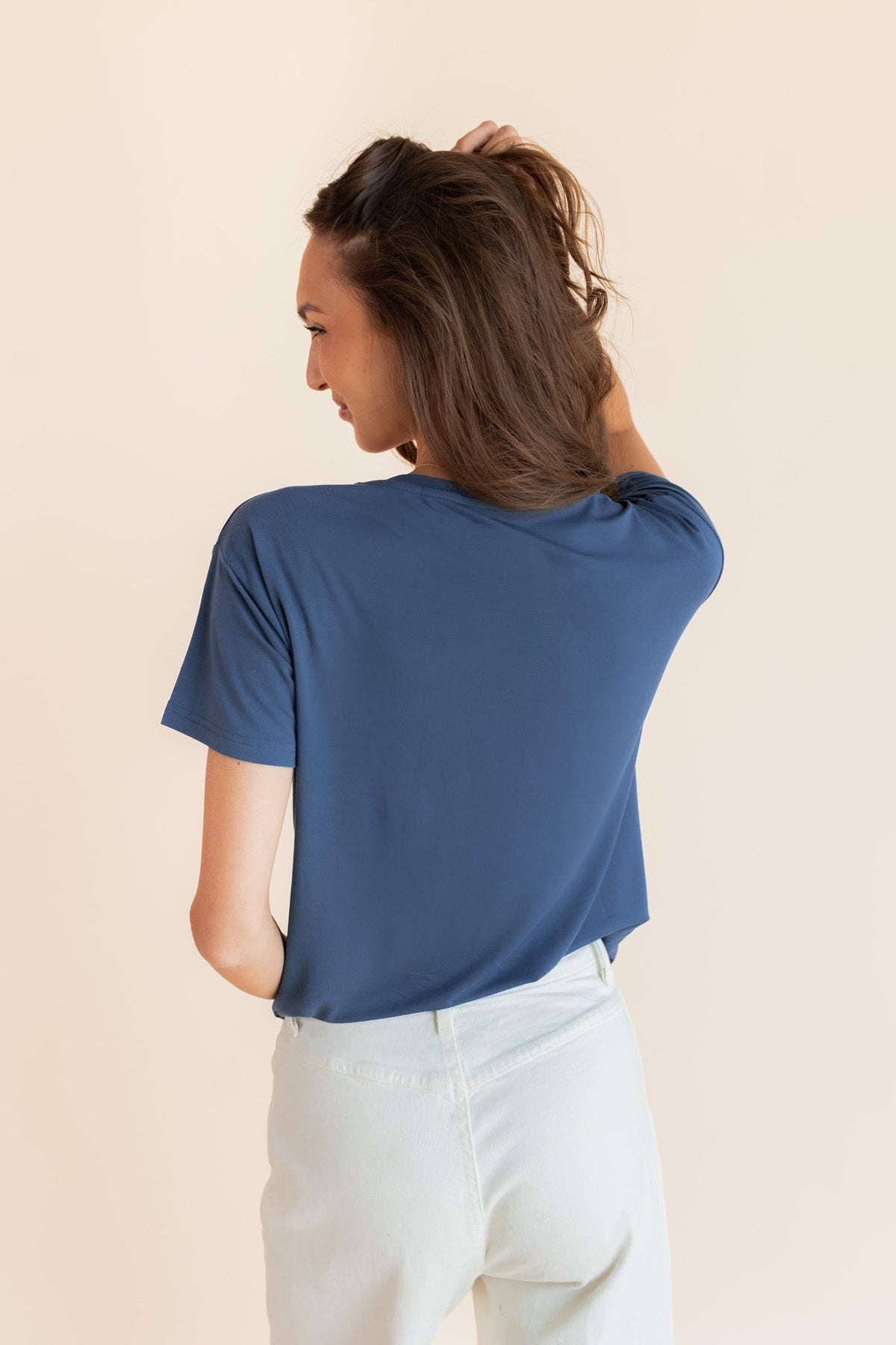 Women's Oversized V-Neck Tee in Oxford