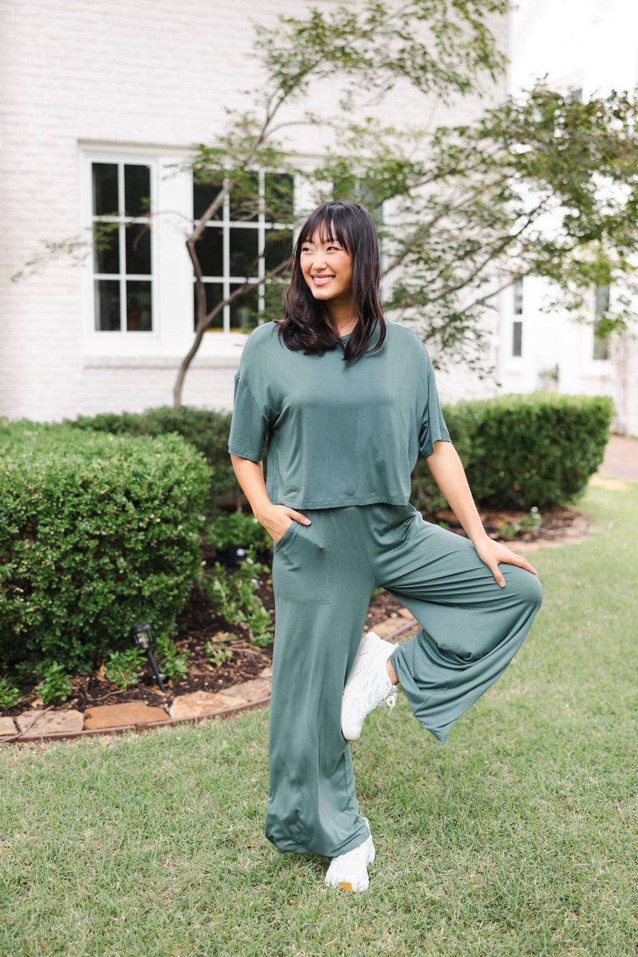 Women's Short Sleeve Boxy Tee in Pine