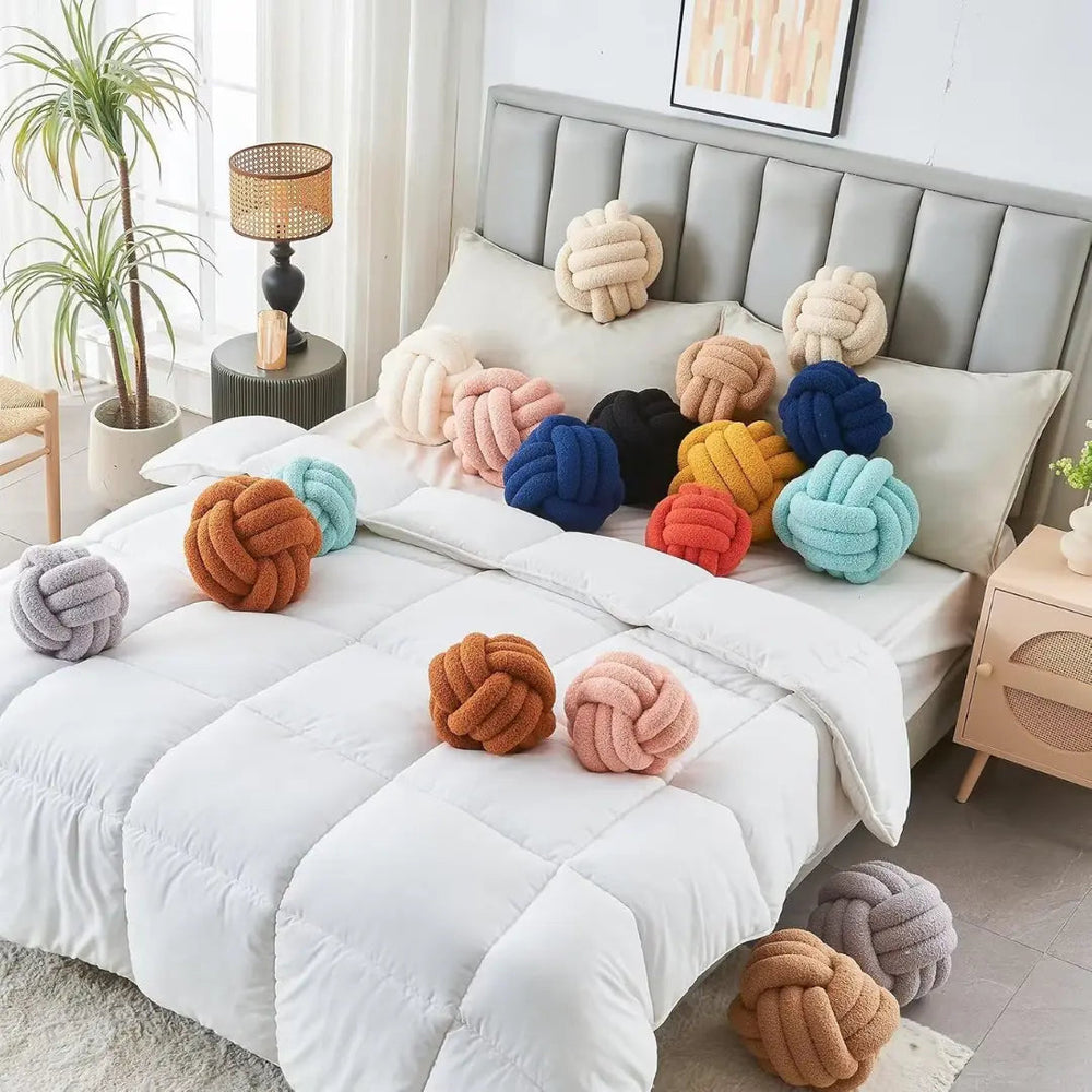 Sleepwyn Soft Home Decorative Knot Pillow Ball