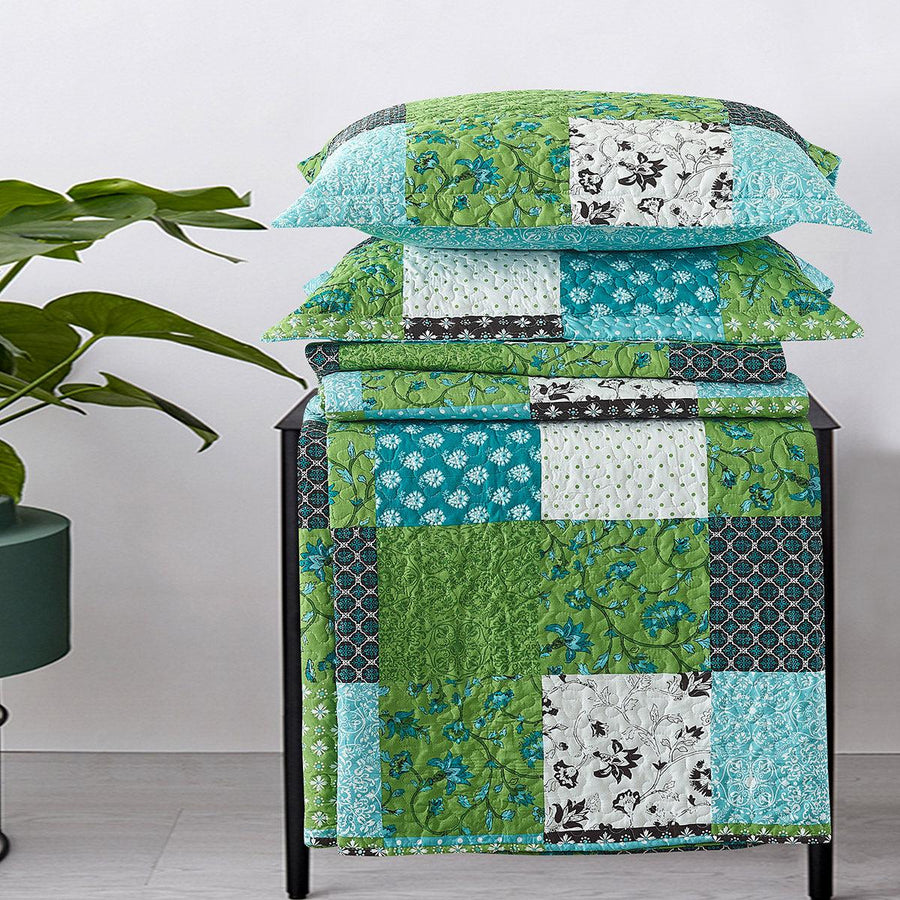 Rebekah Spring Garden Style Oversized Quilt Set Wrinkle-Free Coverlet Set