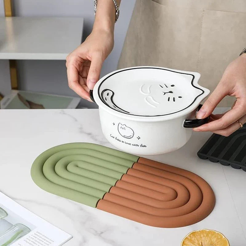 Sleepwyn Rainbow Silicone Trivets (2 Pcs)