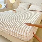 Sleepwyn Faux Fur Fitted Bed Sheet