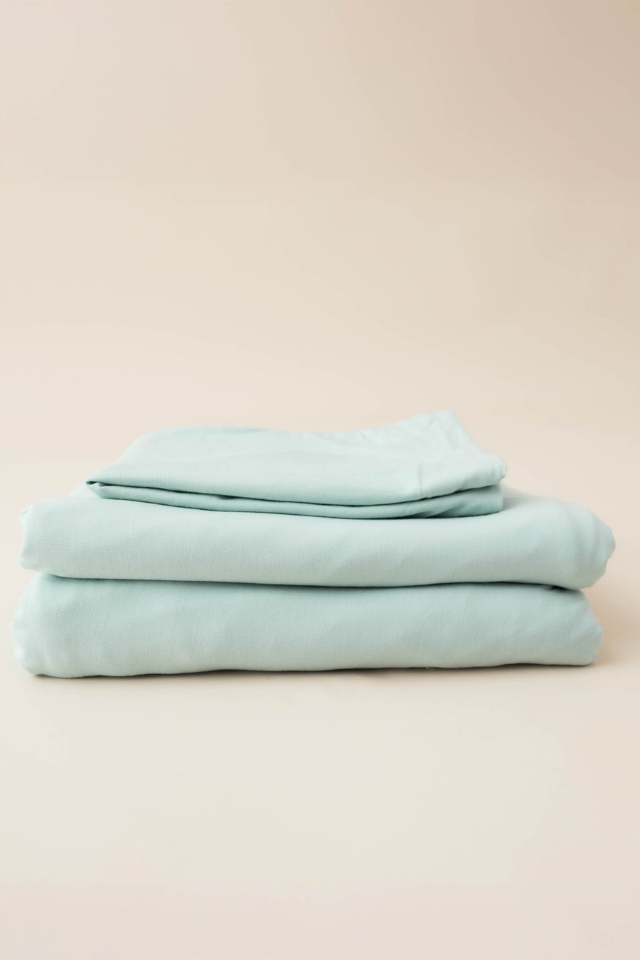 Fitted Sheet with Pillowcases in Sage