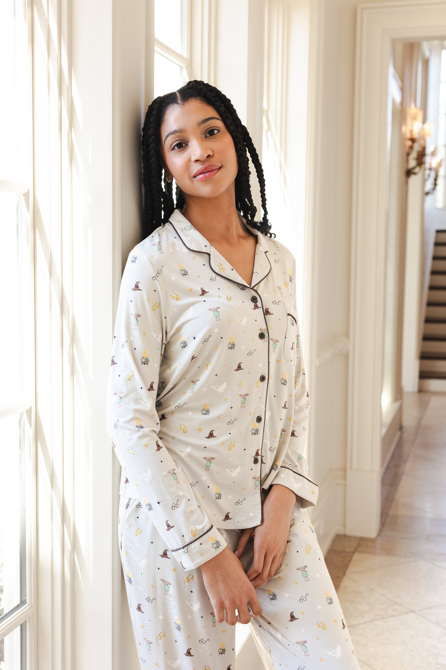 Long-Sleeved Women's Pajama Set in Starry Icon