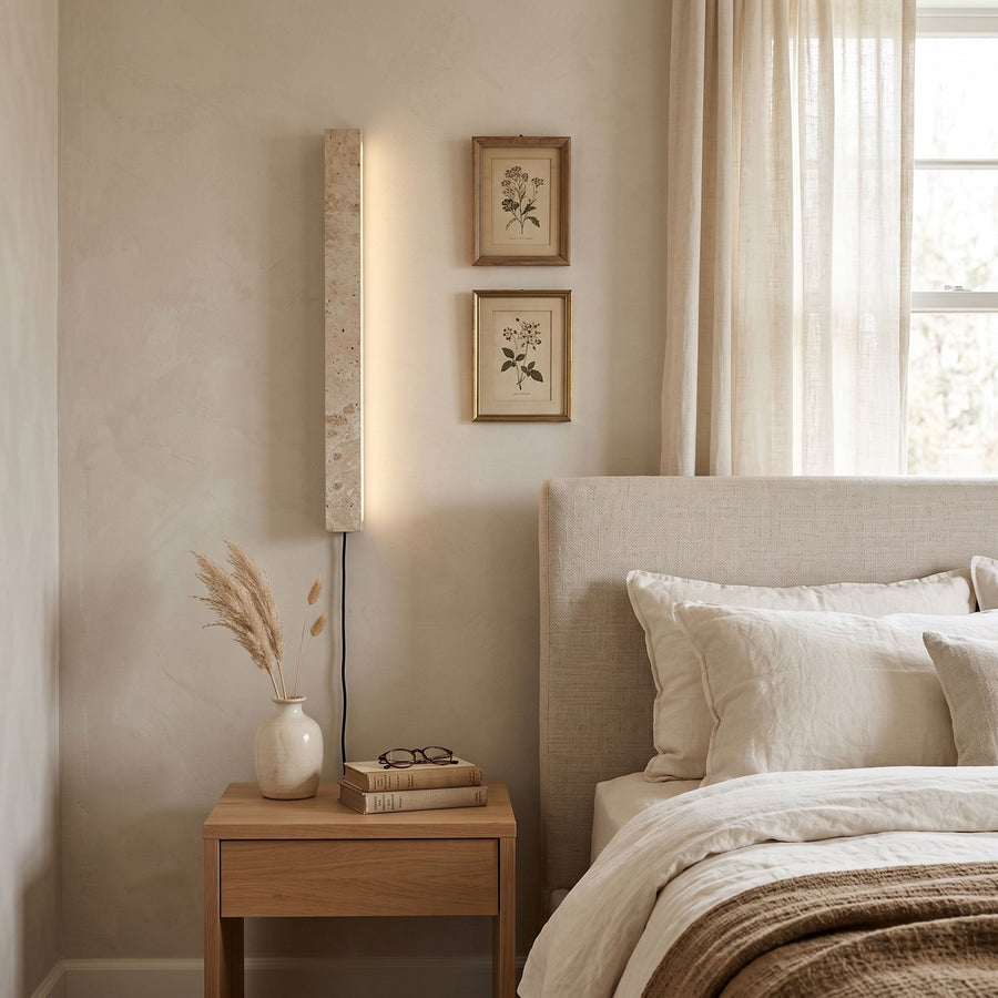 Stravik Plug-in Wall Light