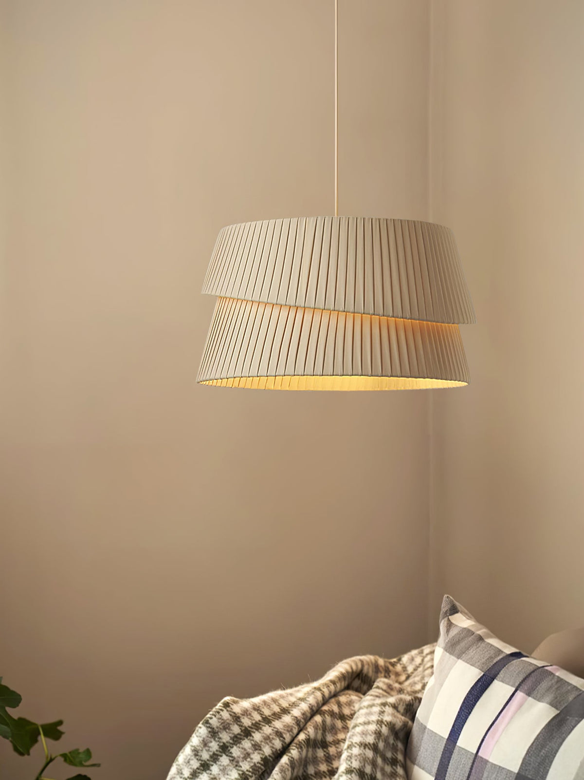 Vela Twist Pendant Lamp