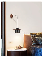 Vulna Wall Light