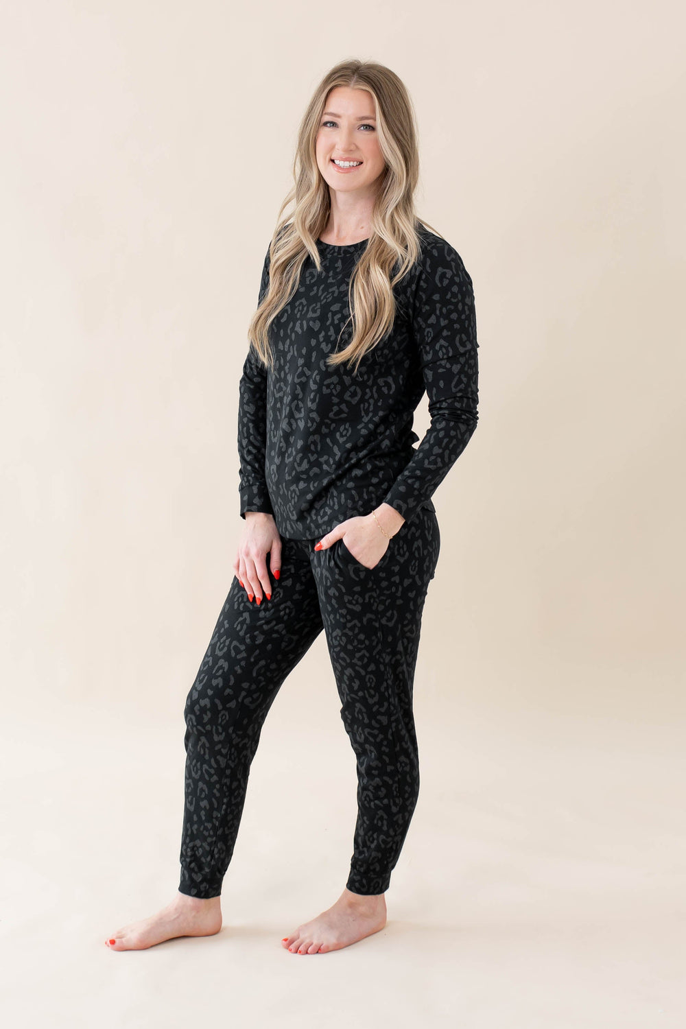 Women's Jogger Pajama Set in Midnight Leopard