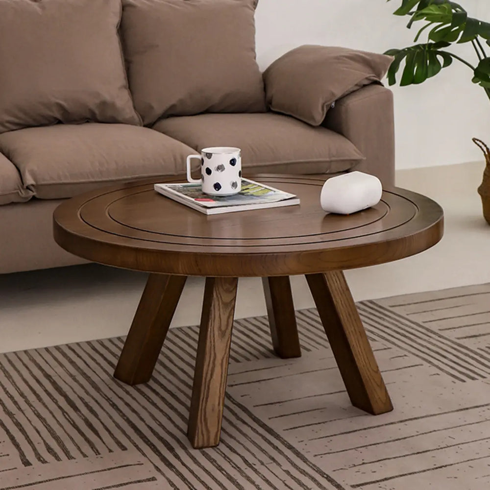 Brown Scratch Resistant Pine Wood Round Coffee Table