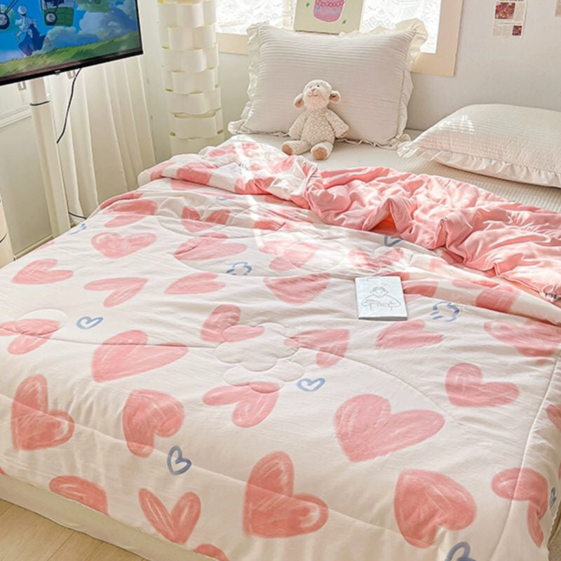 Pink Hearts Print Quilt