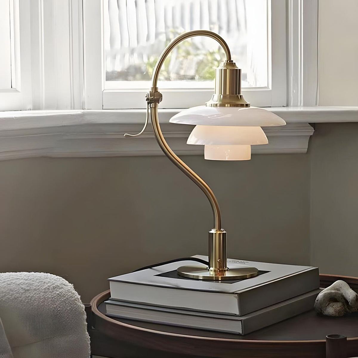 Elegant Multi-Layered Silver Curved Chrome Table Lamp