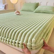 Sleepwyn Faux Fur Fitted Bed Sheet