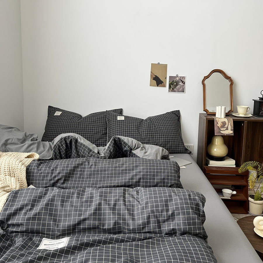 Minimalist Grey Grid Bedding Set