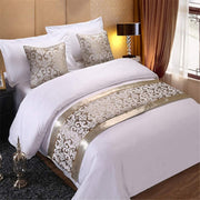 Sleepwyn Champagne Bed Runner