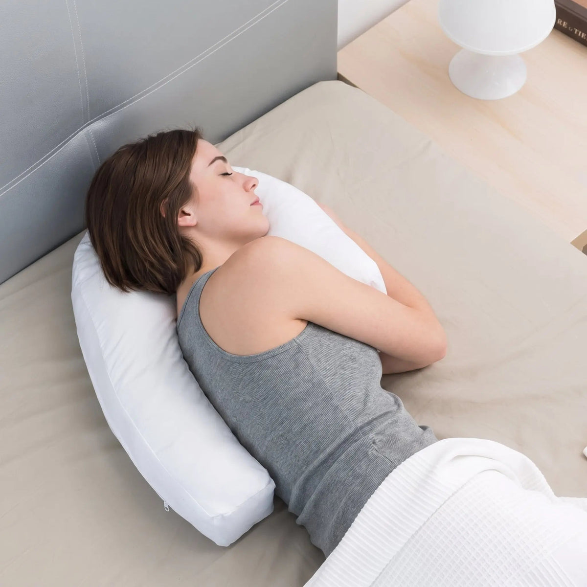 Sleepwyn U-Shape Contour Pillow