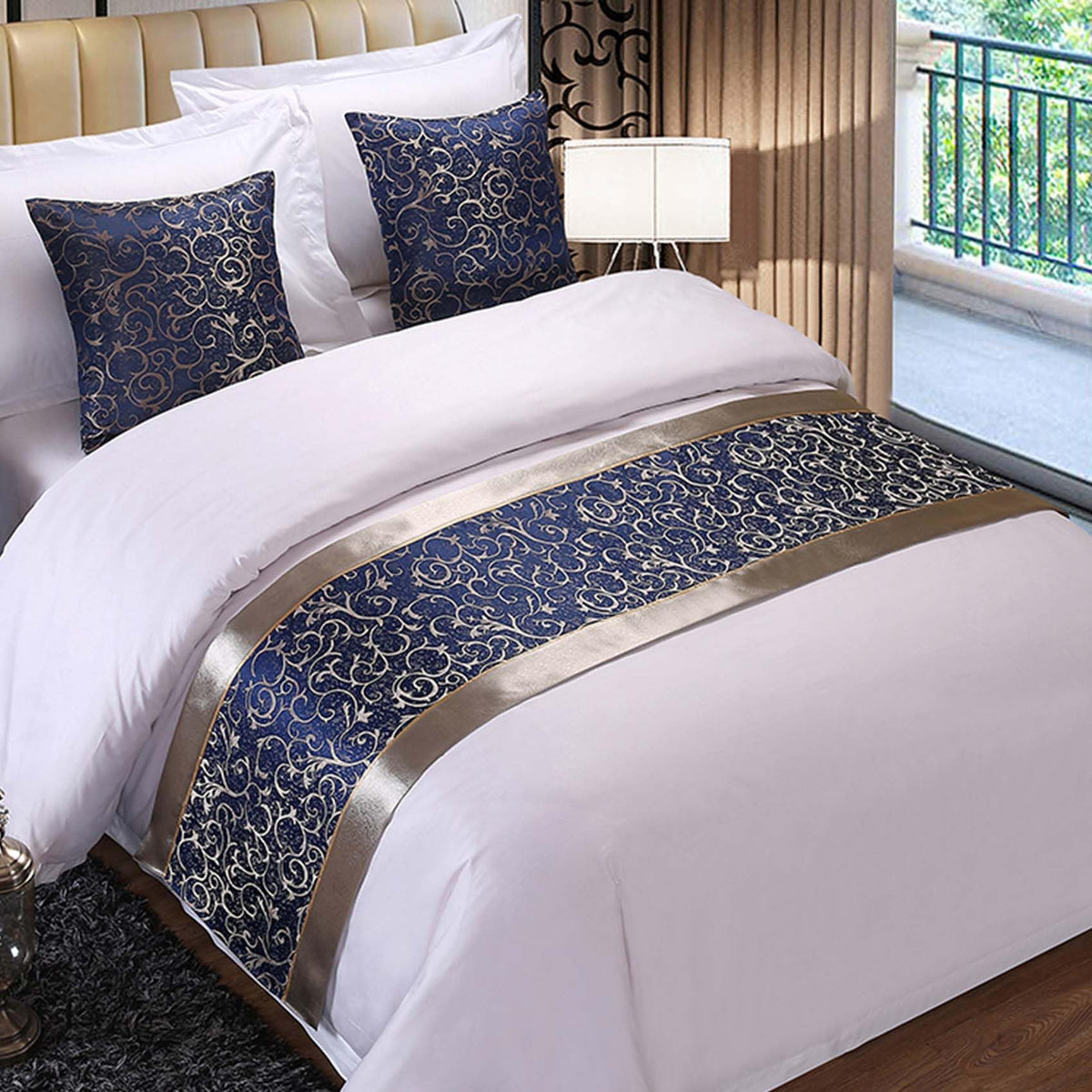 Sleepwyn Champagne Bed Runner