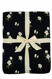 Quilt Blanket in Big Midnight Magnolia 2.5