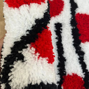 Lovely Ghost Tufted Accent Rug