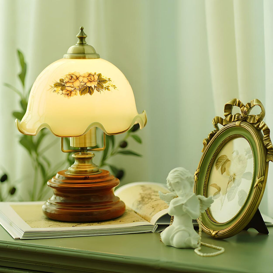 Modern Dome Flower Shade Metal Base Bedroom Table Lamp