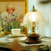 Modern Dome Flower Shade Metal Base Bedroom Table Lamp