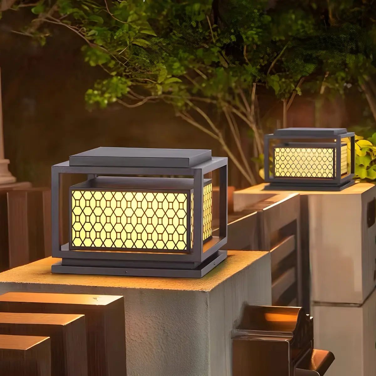 Modern Geometric Metal Outdoor Garden Solar Pillar Light