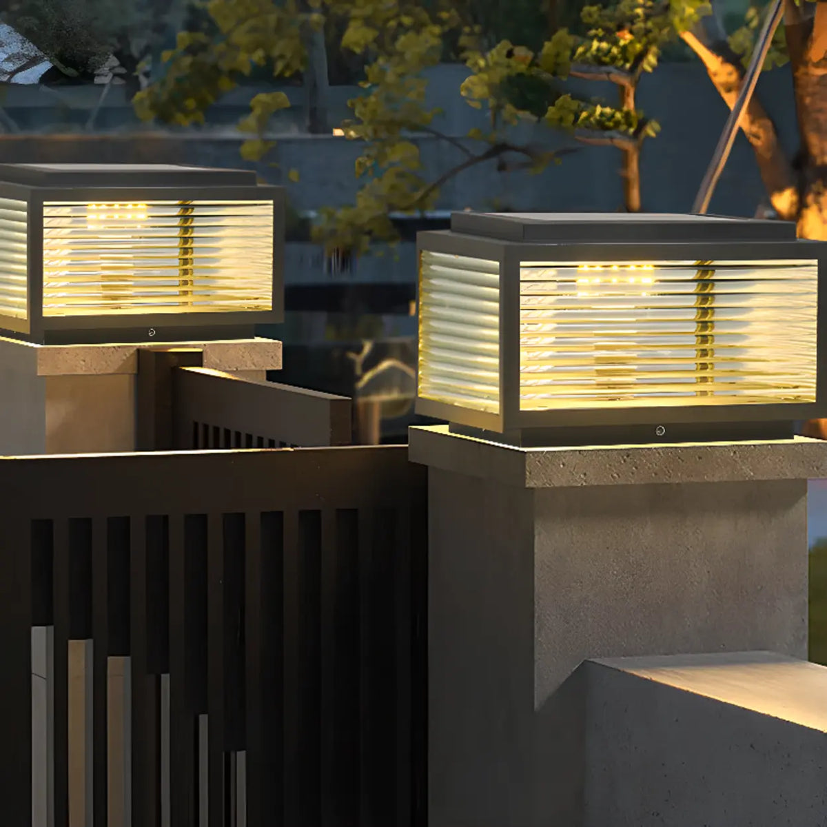 Modern Glass Cube Solar Metal Outdoor Pillar Lamp