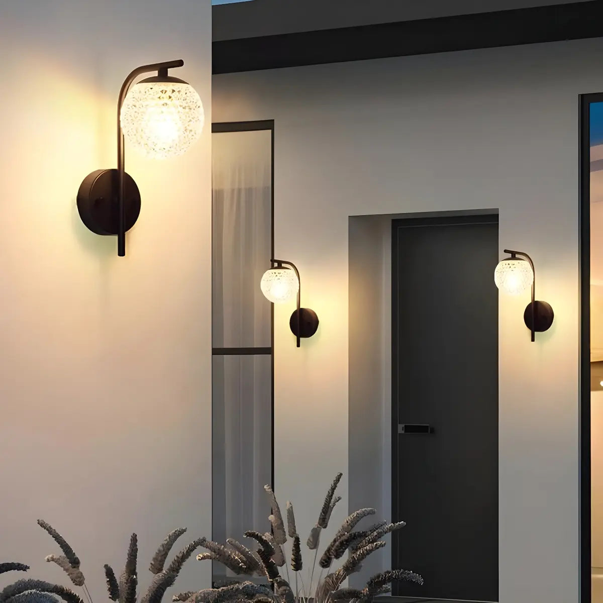 Stylish Globe Outdoor Bi-pin Small Wall Light Black