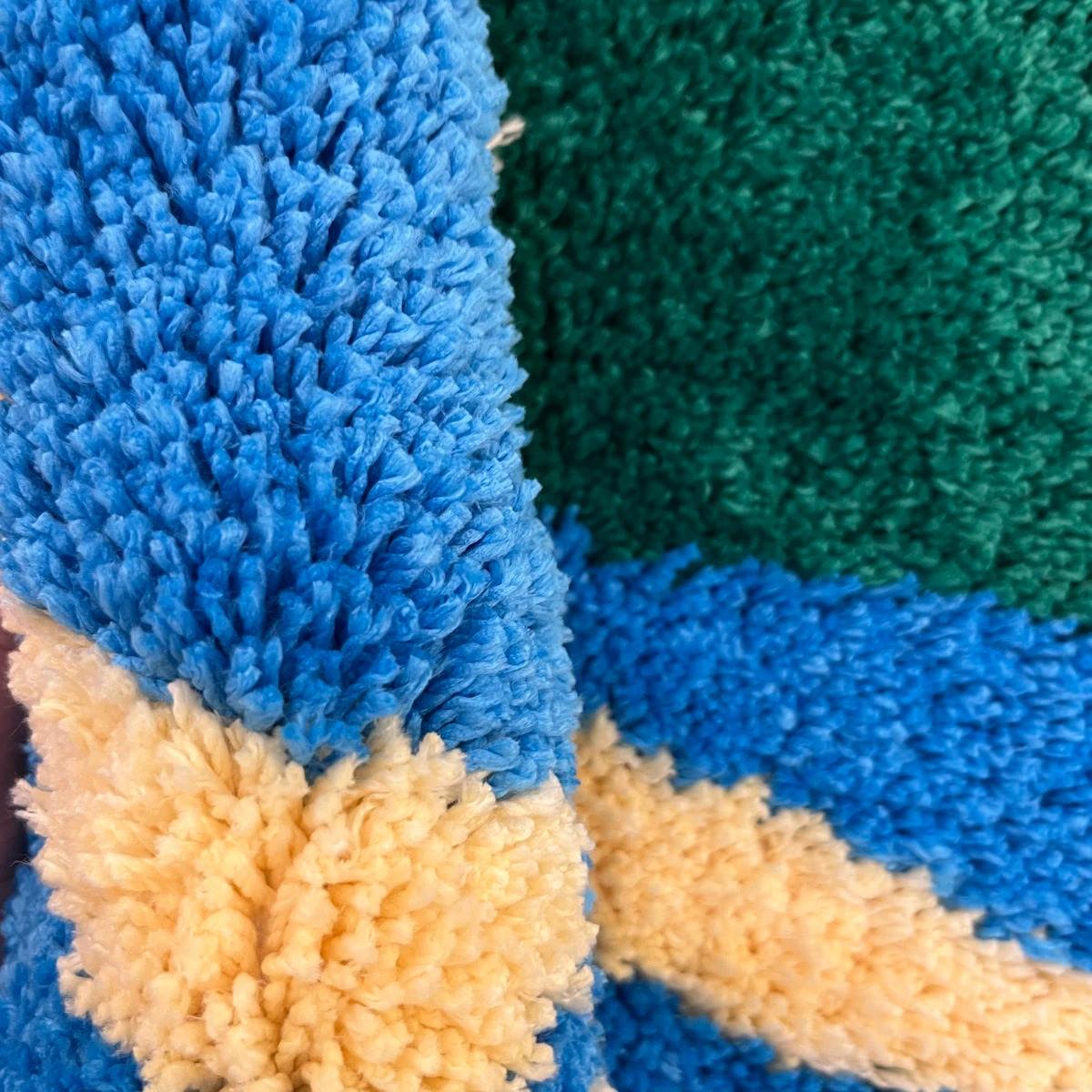 Frog in a Pond Tufted Rug