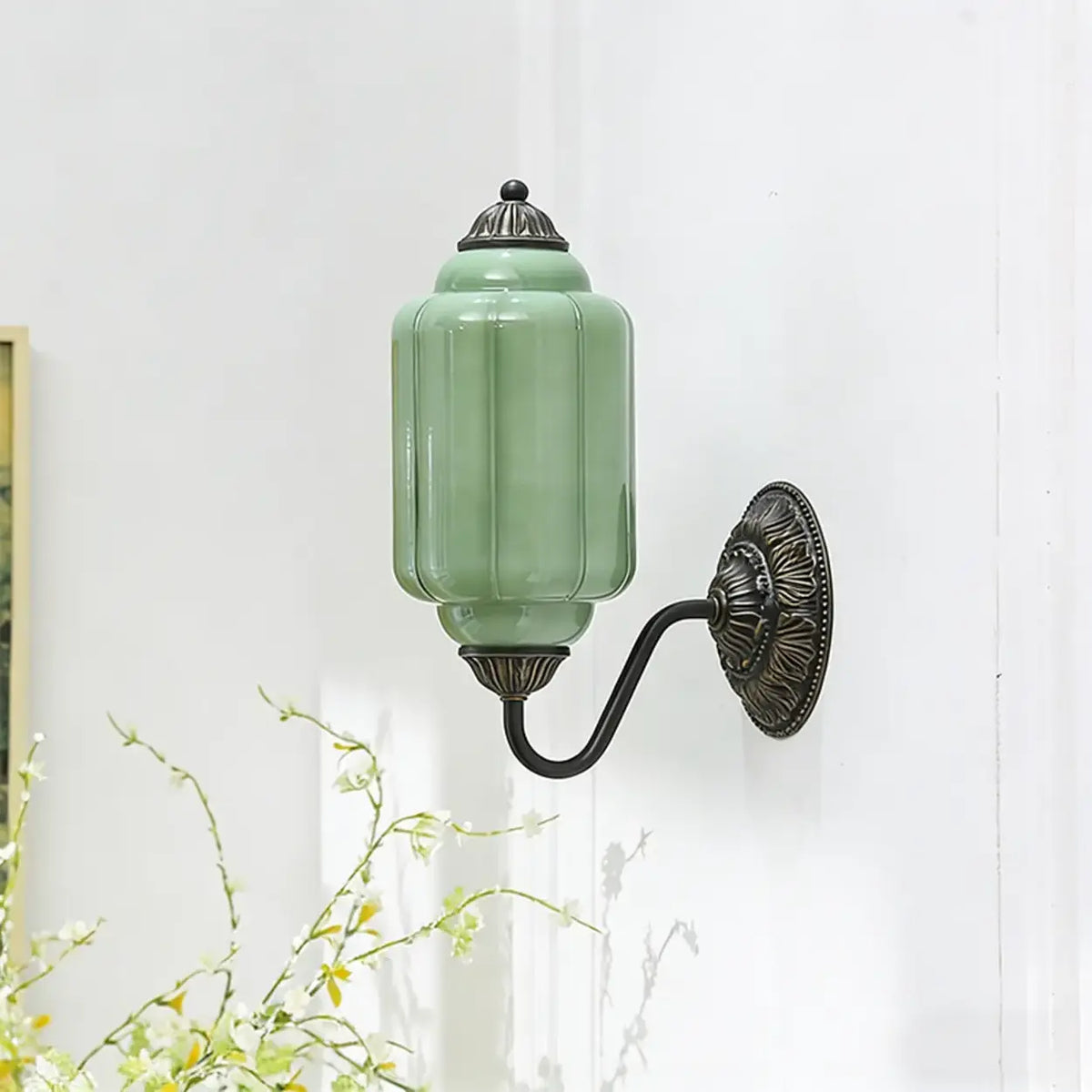 Vintage Shabby Chic Glass Steel Base Dimmable Wall Sconce